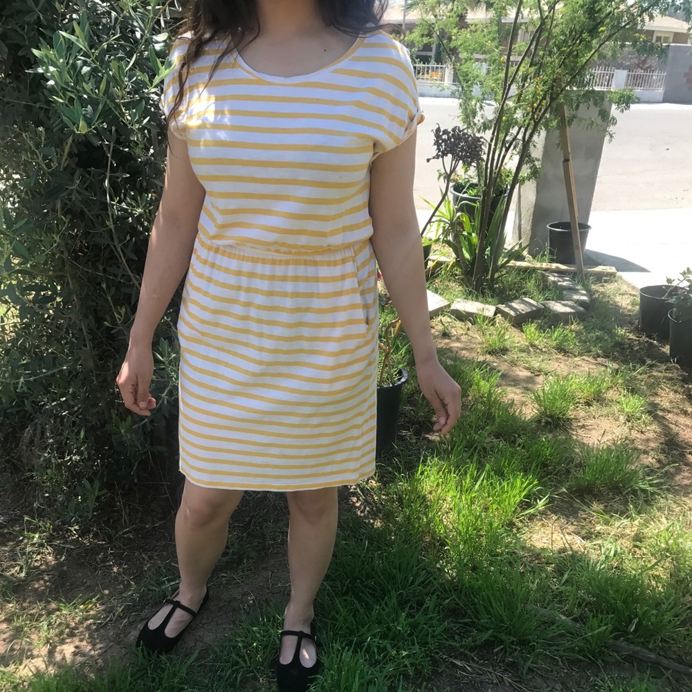LAST CHANCE 💛White & Yellow Striped Dress 💛